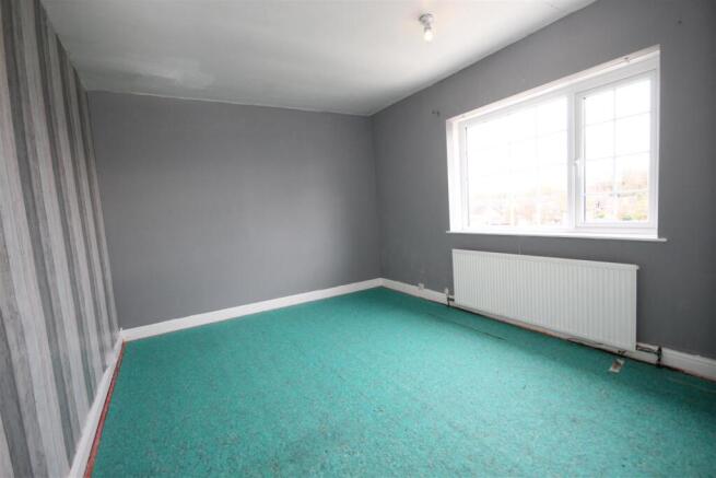 4 bed Semi-Detached for sale Image 9