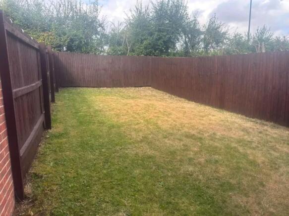 2 bed Semi-Detached for sale Image 10
