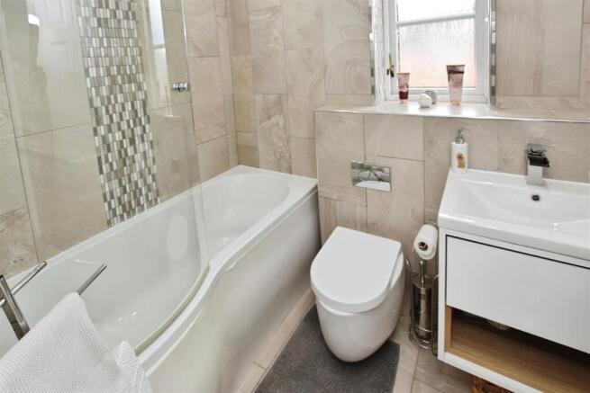 3 bed Detached for sale Image 5