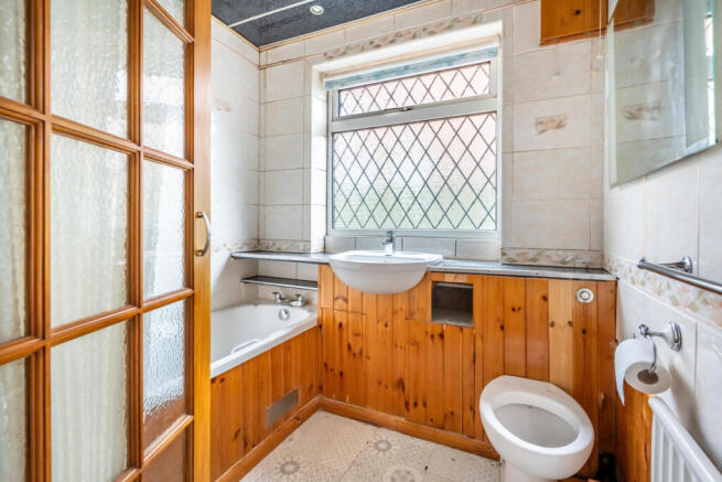3 bed Bungalow for sale Image 9