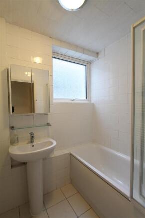 DOWNSTAIRS BATHROOM