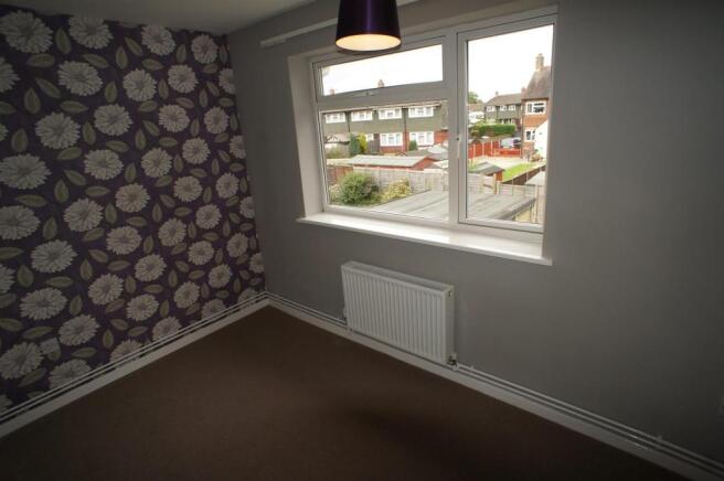 Bedroom 2.JPG