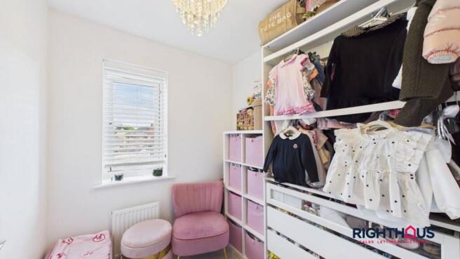 3 bed Semi-Detached for sale Image 7