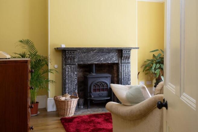 4 bed Detached for sale Image 5