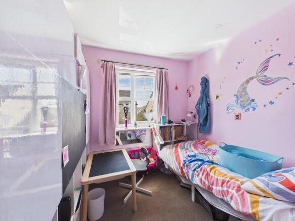 3 bed Semi-Detached for sale Image 10