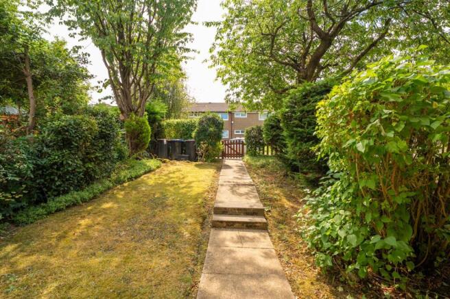 3 bed Terraced for sale Image 12