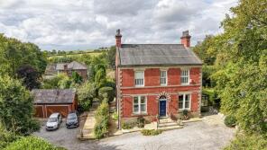 Meadow Head, Bradshaw Road, Tottington BL8 3PP