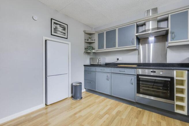 2 bed Semi-Detached for sale Image 6