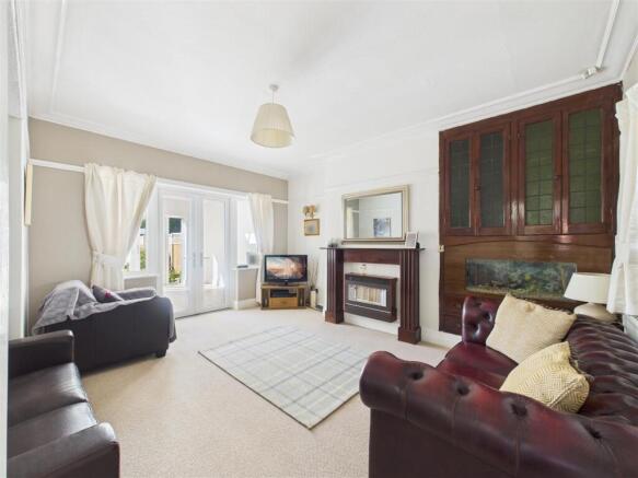 3 bed Semi-Detached for sale Image 4