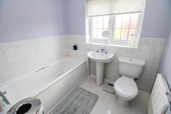3 bed Detached for sale Image 12