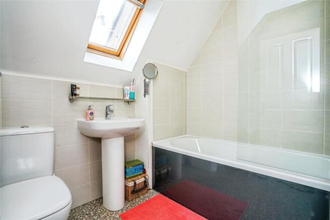 2 bed House for sale Image 12