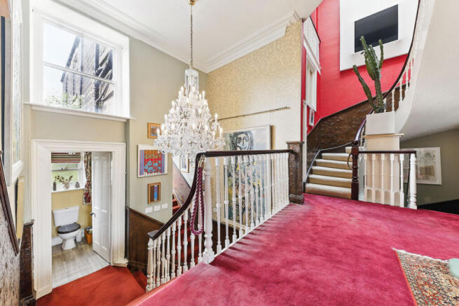 12 bed Town House for sale Image 9