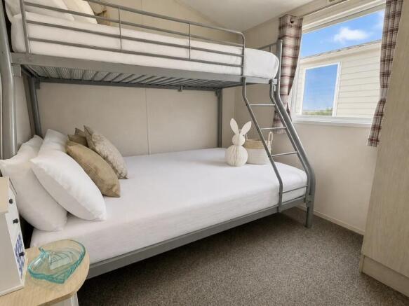 2015 Atlas Topaz, Suffolk Sands Holiday Park, Carr Road, Felixstowe, Suffolk, IP11 2TS photo 4