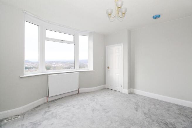 3 bed Semi-Detached to rent Image 8