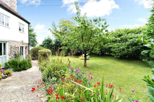 Side & Garden