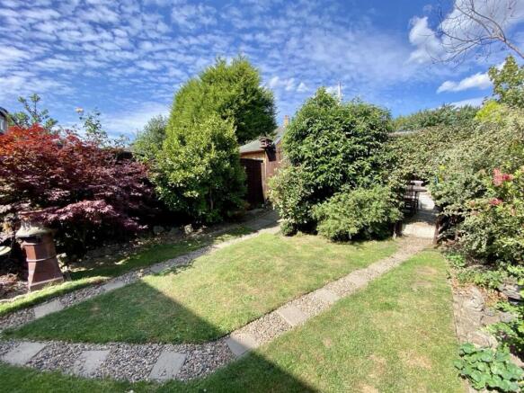3 bed Semi-Detached for sale Image 9