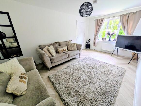 3 bed Detached for sale Image 4
