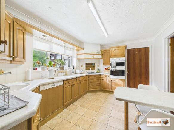 Intoto Kitchen Breakfast Room