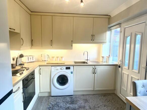 B/Kitchen