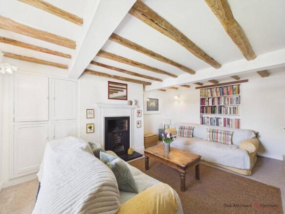4 bed Detached for sale Image 7