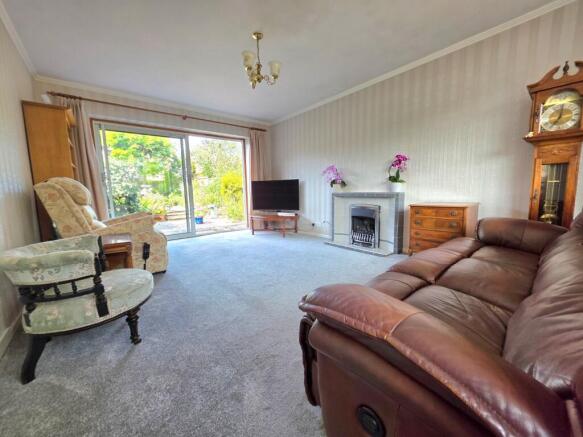 Berrow Road, Burnham-on-Sea, Somerset, TA8 photo 4