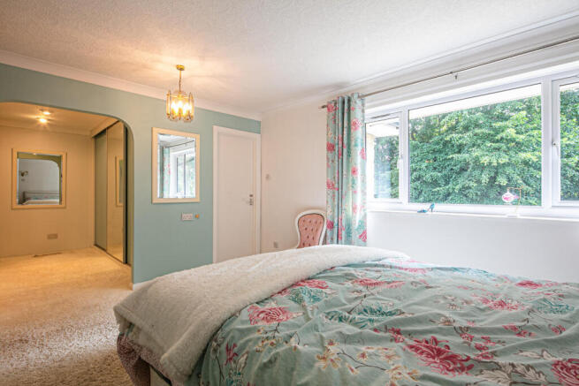 3 bed Bungalow for sale Image 9
