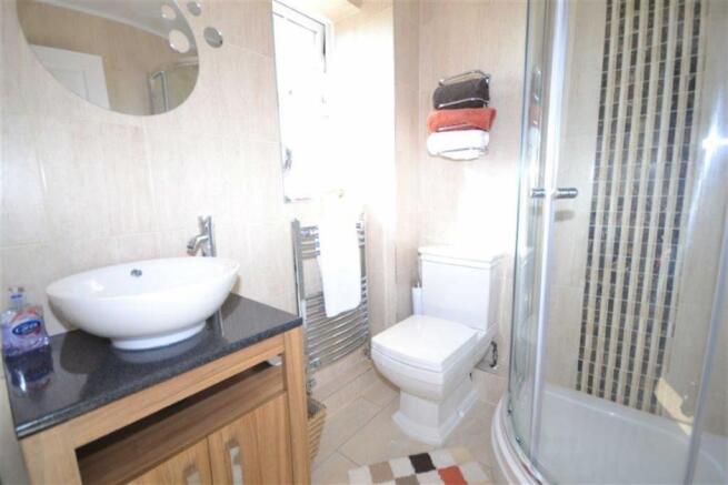 RE-FITTED EN SUITE S
