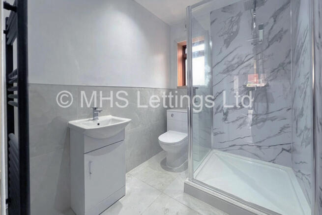 3 bed Detached to rent Image 10