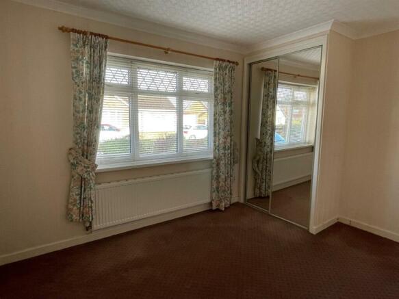 Bedroom..jpg