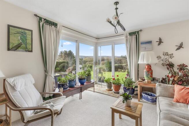 4 bed Detached for sale Image 7