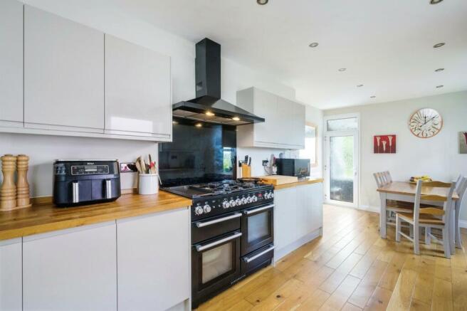 Kitchen / breakfast room