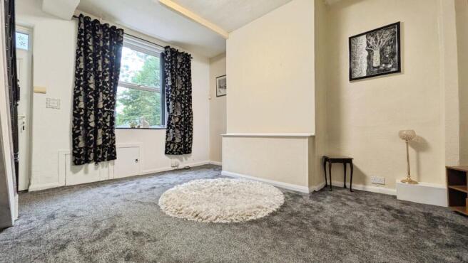 2 bed Terraced for sale Image 2
