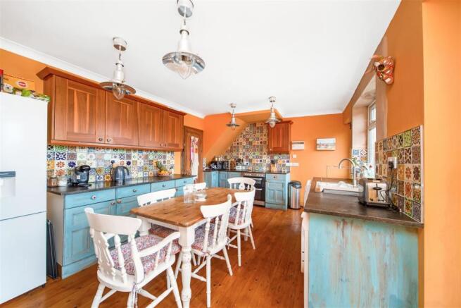 OPEN PLAN DINING KITCHEN