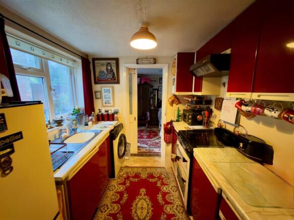 Kitchen 1.jpg
