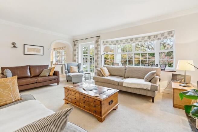 Cheyne Close, Chesham Bois, Amersham, HP6 photo 4