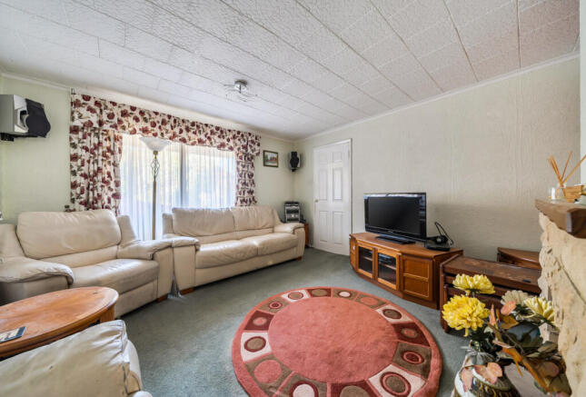 1369270-7-68ff433...