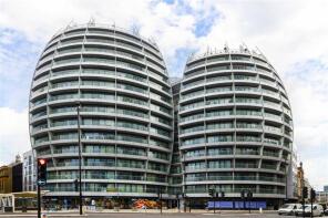 Flat 25, 91 Bezier Apartments, City Road, London EC1Y 1AF