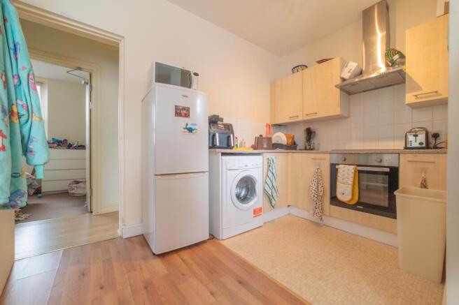 Call 02920 668585 to secure your viewing _3