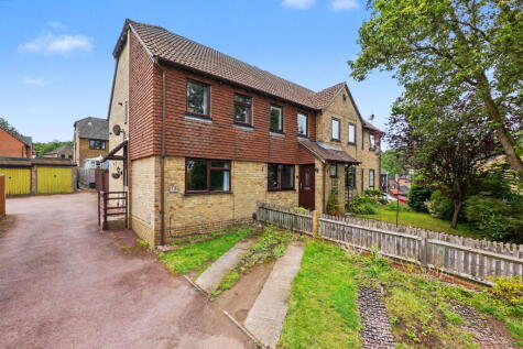Pyrus Close, Walderslade Woods, Chatham, ME5 9QF
