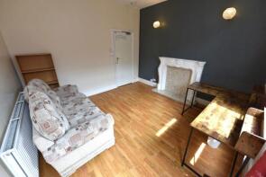 79, Harold Grove, Hyde Park, Leeds LS6 1LB