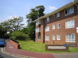 10, Carn Court, North Drive, Brighton BN2 0HR