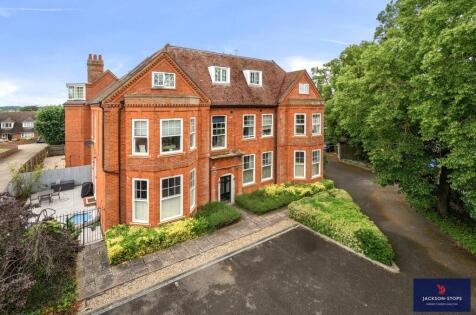 Falmouth Avenue, Newmarket, Suffolk, CB8