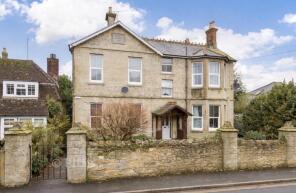 Flat 2, 16, Prospect Road, Shanklin PO37 6AE