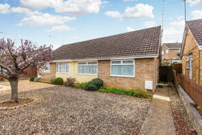 6, Cedar Way, Higham Ferrers NN10 8ES
