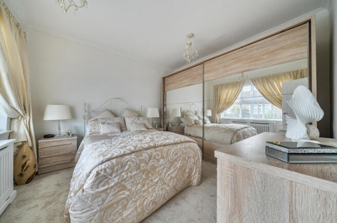 Bedrooom 1