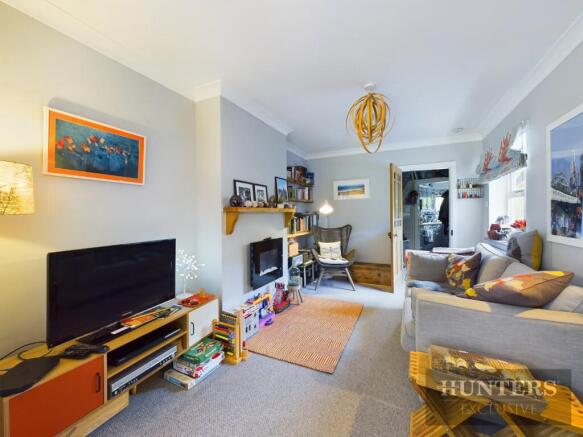 6 bed Detached for sale Image 9