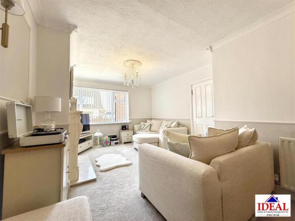 3 bed Semi-Detached for sale Image 10