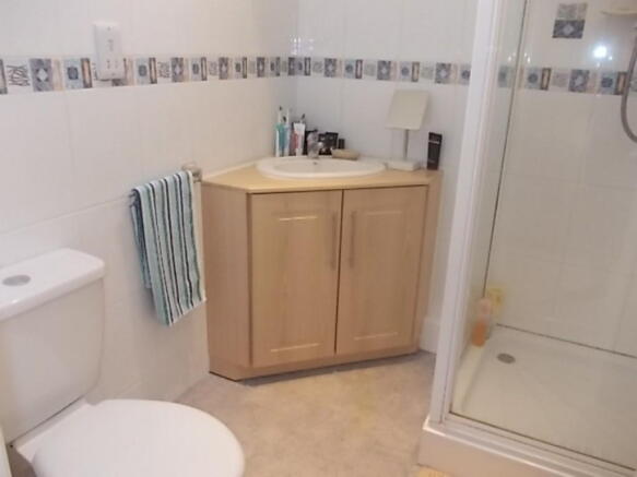 En Suite S66 1UE