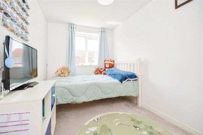 3 bed Semi-Detached to rent Image 6
