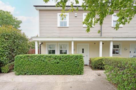 Heatherlea Grove, The Hamptons development, Worcester Park, KT4 8GB